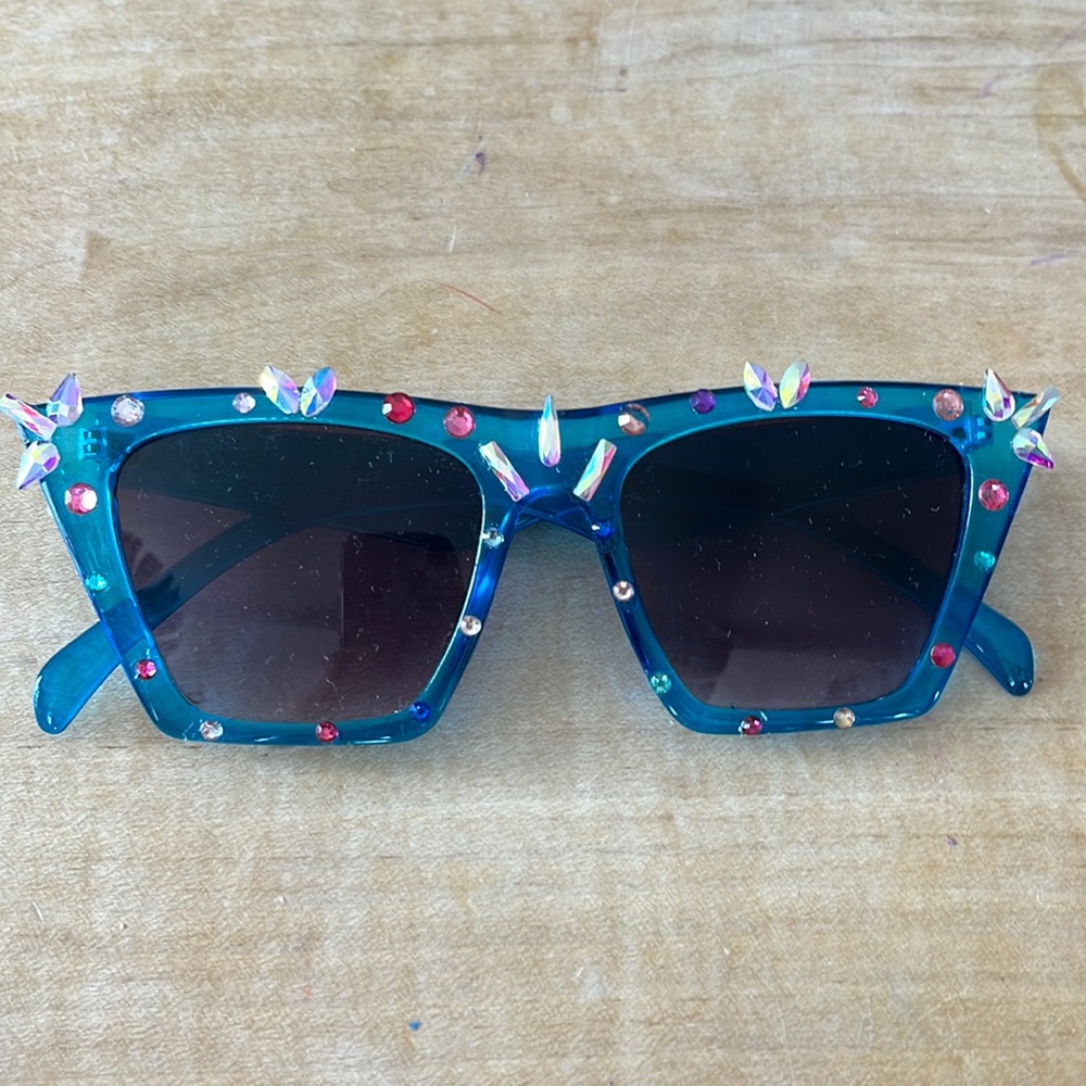 NWOT blue framed sunglasses with holographic and pink rhinestones